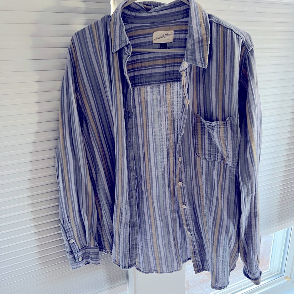Lightweight Button-Up Shirt
